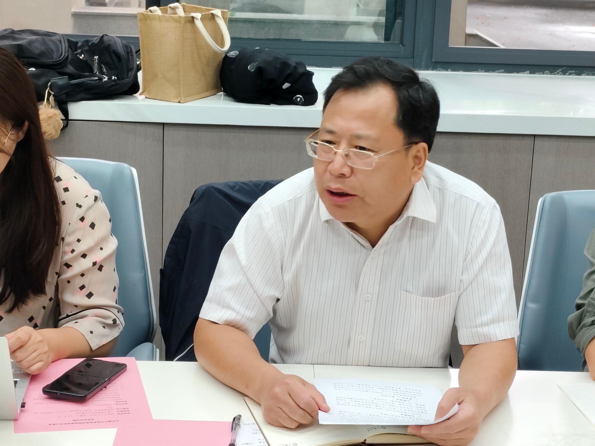 3.党委书记丁华东做党纪学习教育总结.jpg 3.党委书记丁华东做党纪学习教育总结.jpg